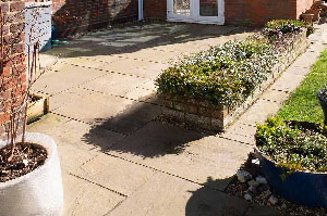 Natural Sandstone Patio and Pathways